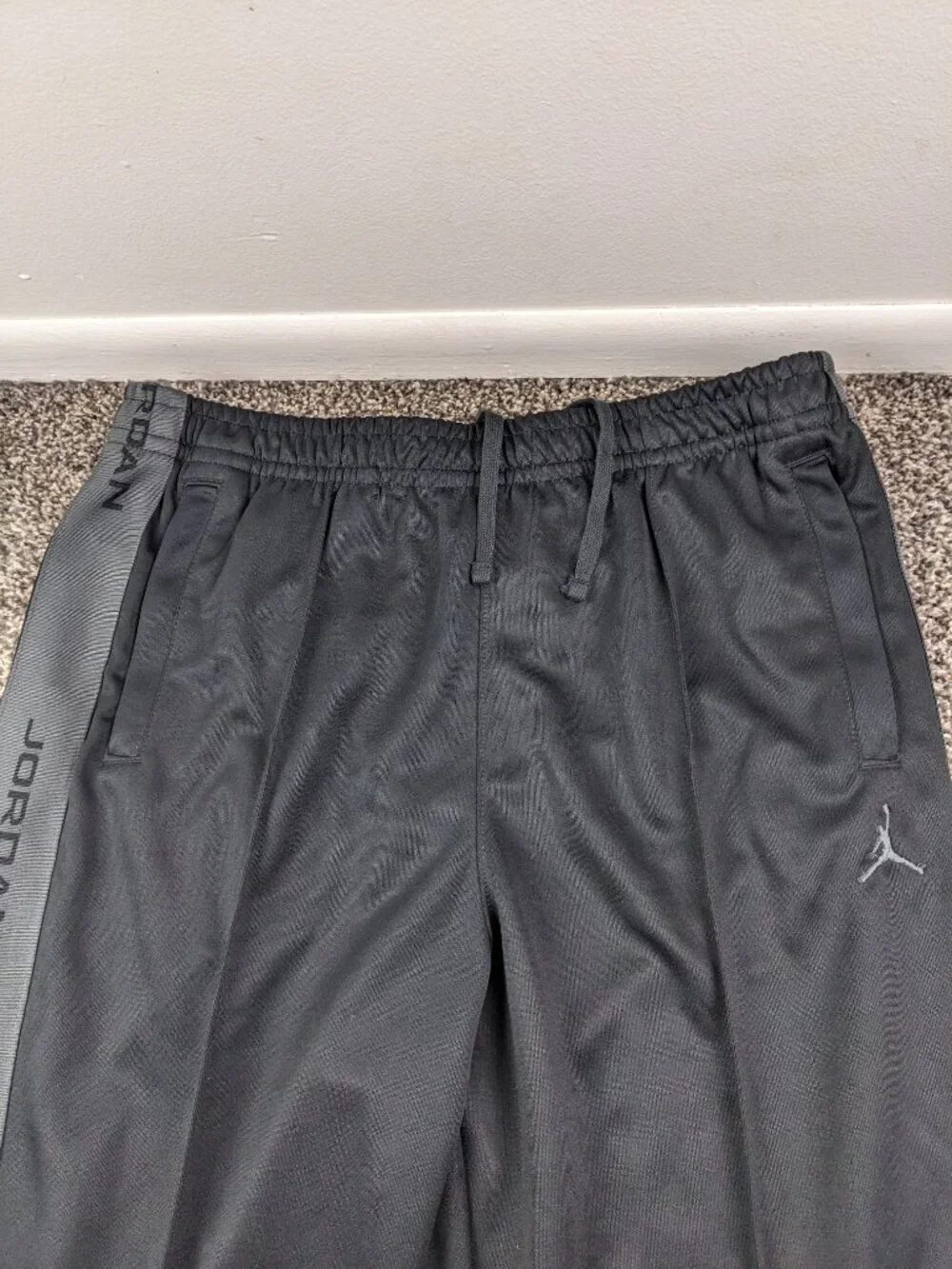 NWT 2025 Air Jordan Essentials Tracksuit Pants Mens XL Black Grey HF9341-010